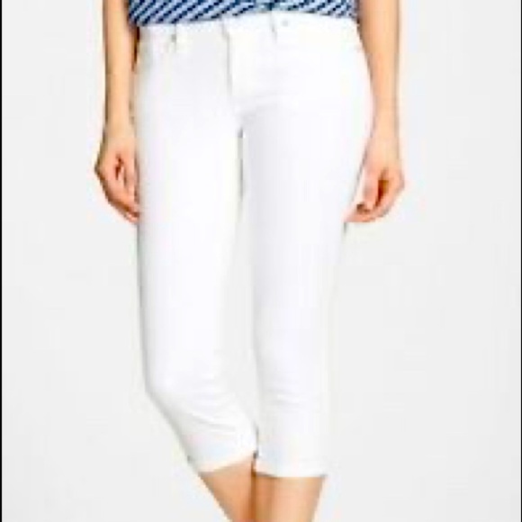 Jessica Simpson Women’s Kiss Me Skimmer Jeans - Picture 1 of 1